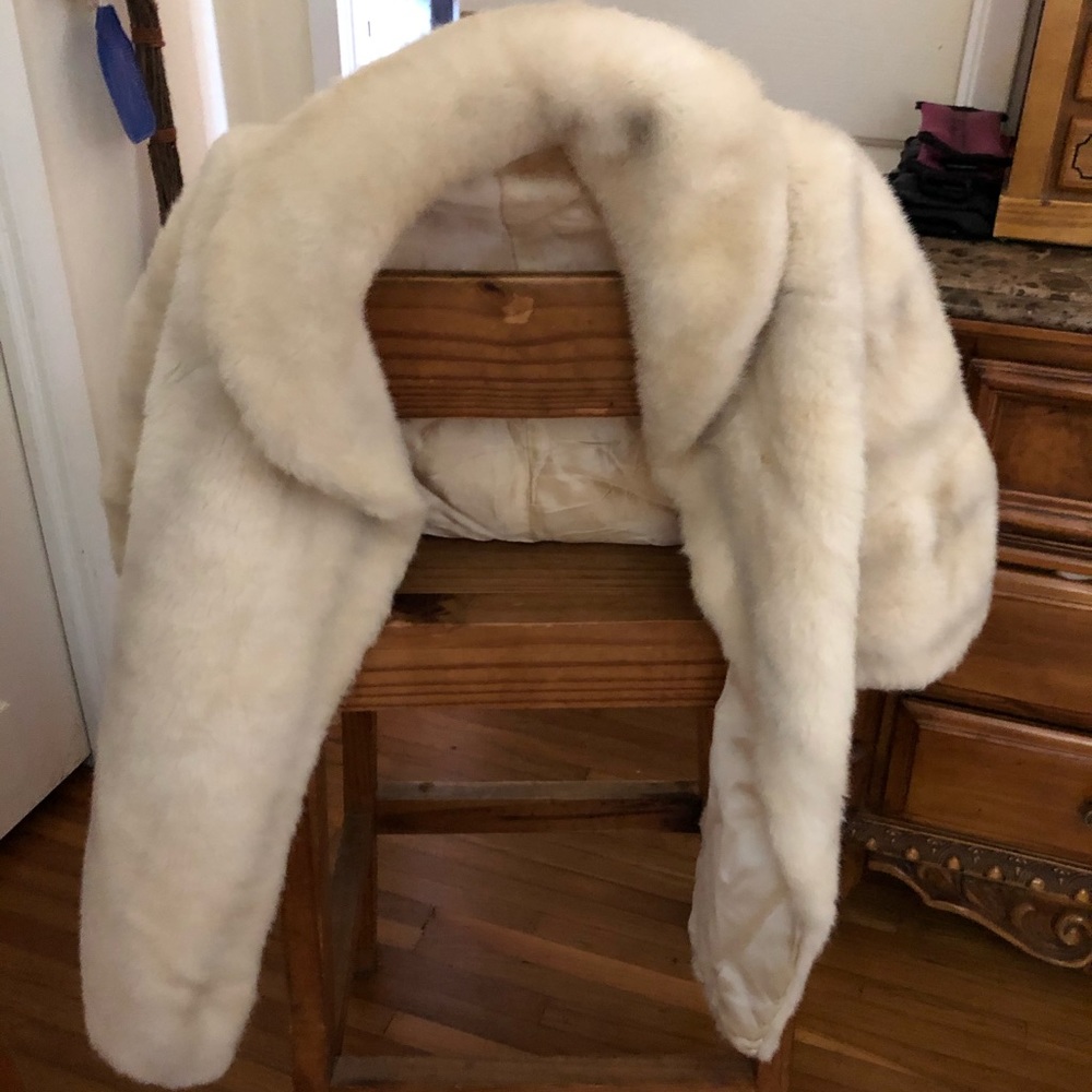 Old faux fur Shaw